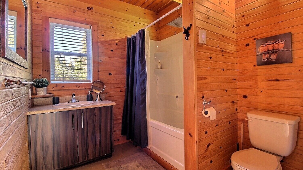 Photo of Bathroom in Shannon