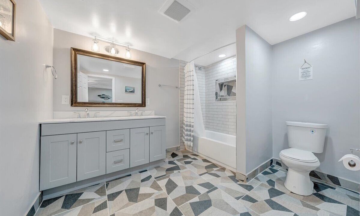 Photo of Bathroom in Huddleston