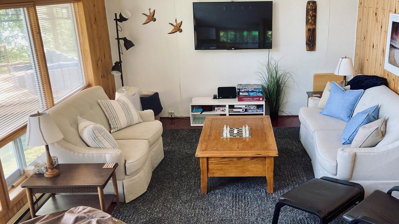 Photo of Livingroom in Hastings Highlands