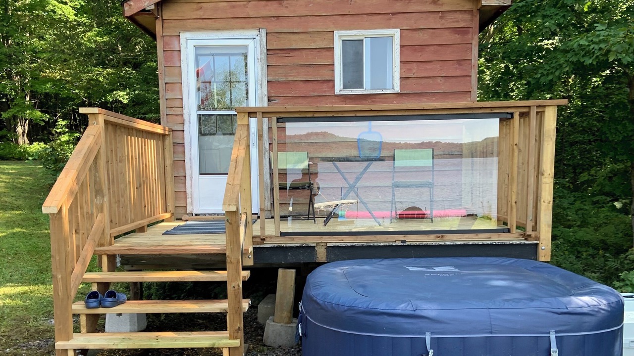 Photo of Patio Balcony in Hastings Highlands