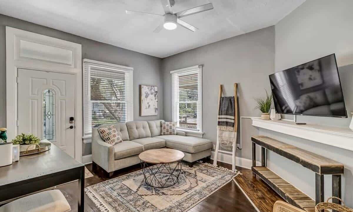 Photo of Livingroom in Springfield