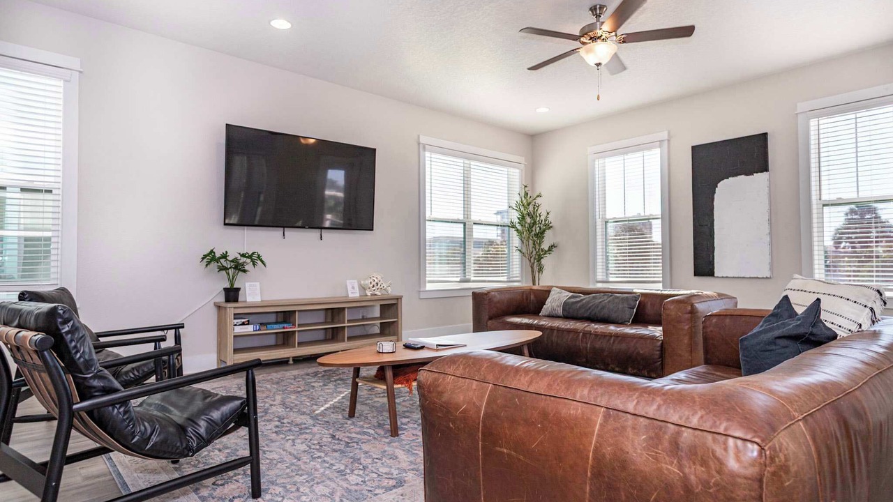 Photo of Livingroom in Jacksonville Beach