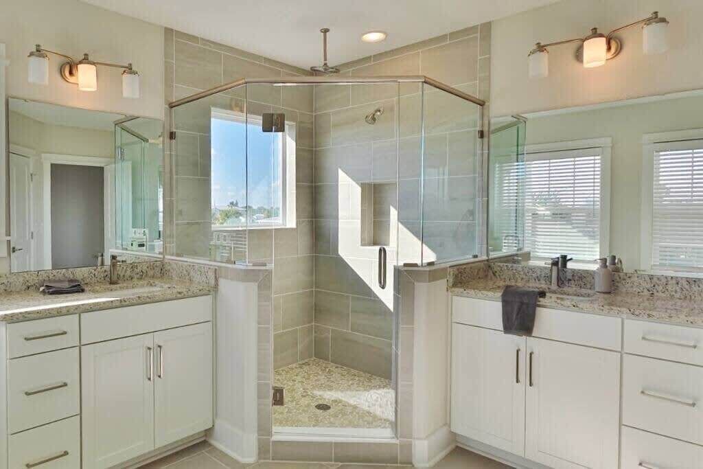 Photo of Bathroom in Jacksonville Beach