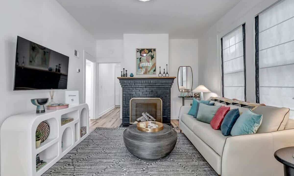 Photo of Livingroom in Urban Core