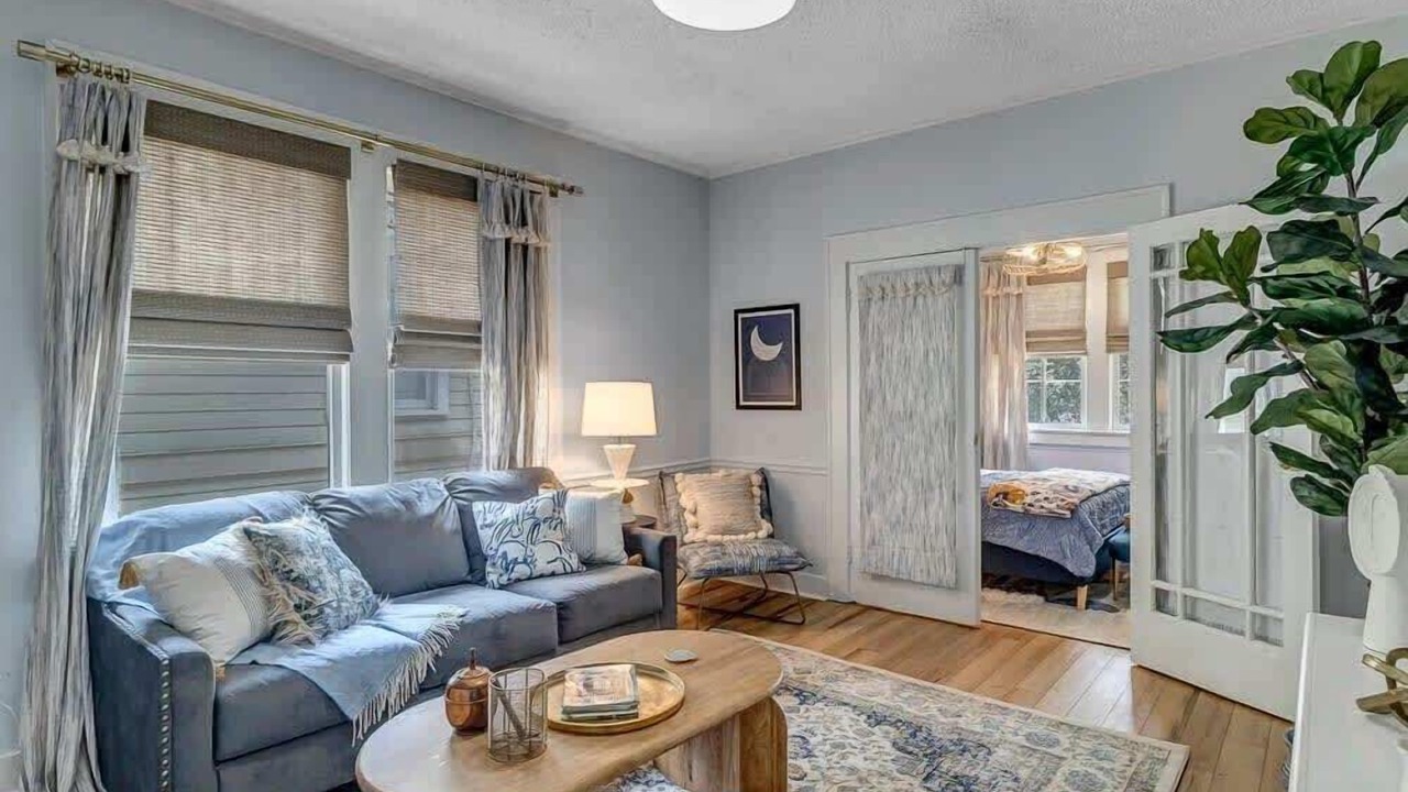 Photo of Livingroom in Urban Core