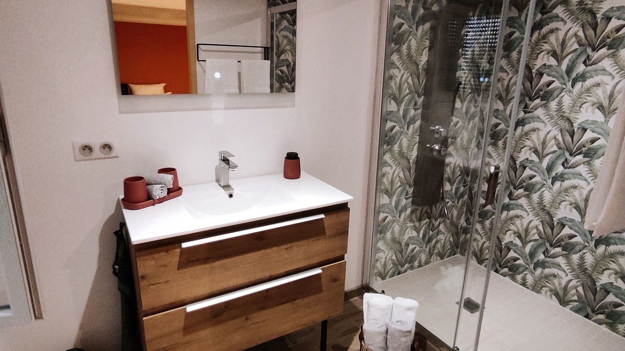 Photo of Bathroom in Saint-Jean-de-Vaux