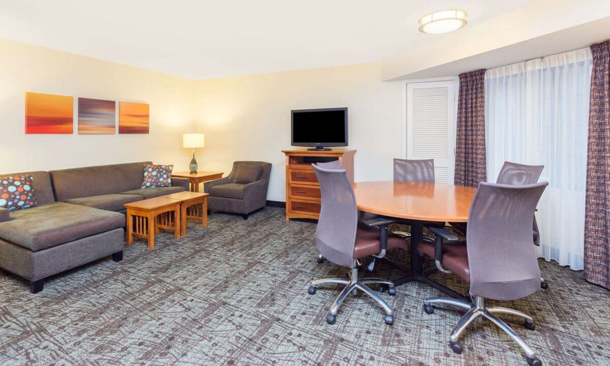 Photo of Livingroom in Dunwoody