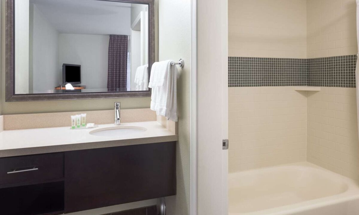 Photo of Bathroom in Dunwoody