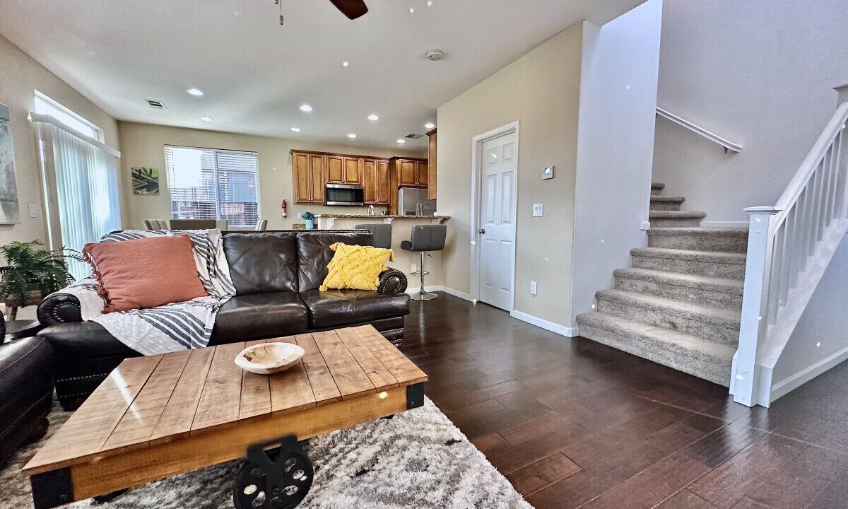 Photo of Livingroom in North Natomas