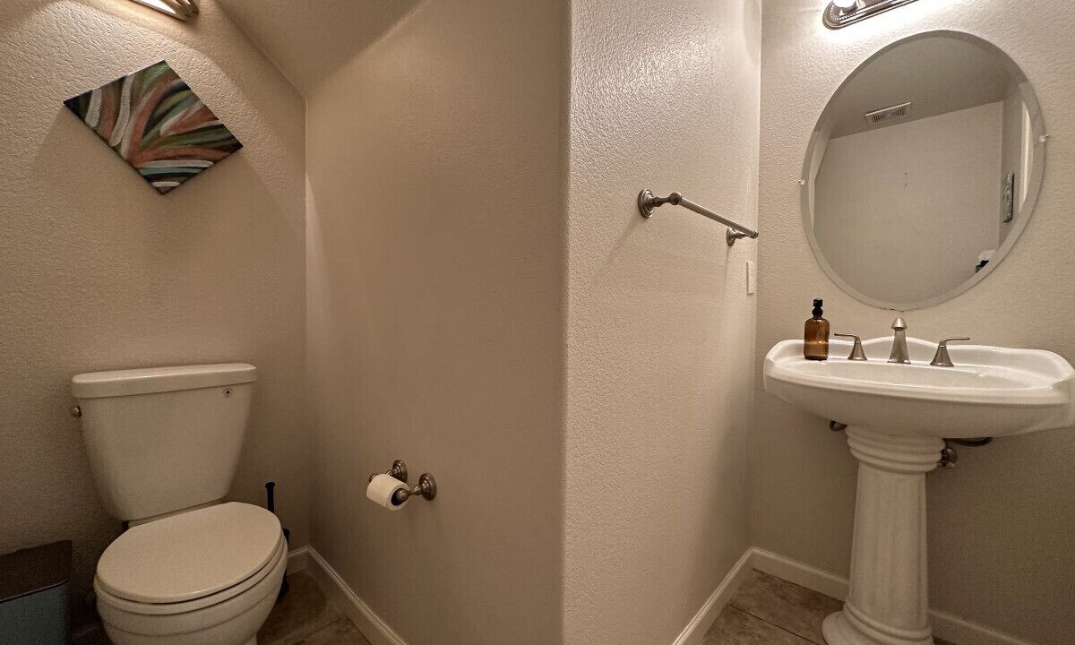 Photo of Bathroom in North Natomas