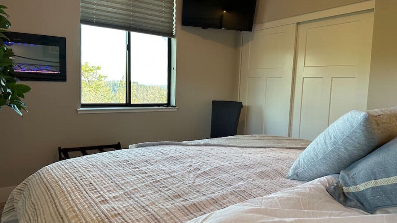 Photo of Bedroom in Apple Hill