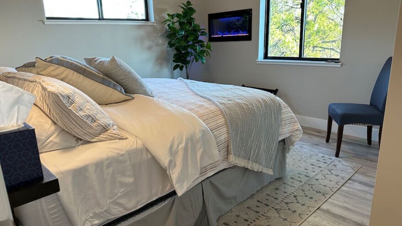 Photo of Bedroom in Apple Hill