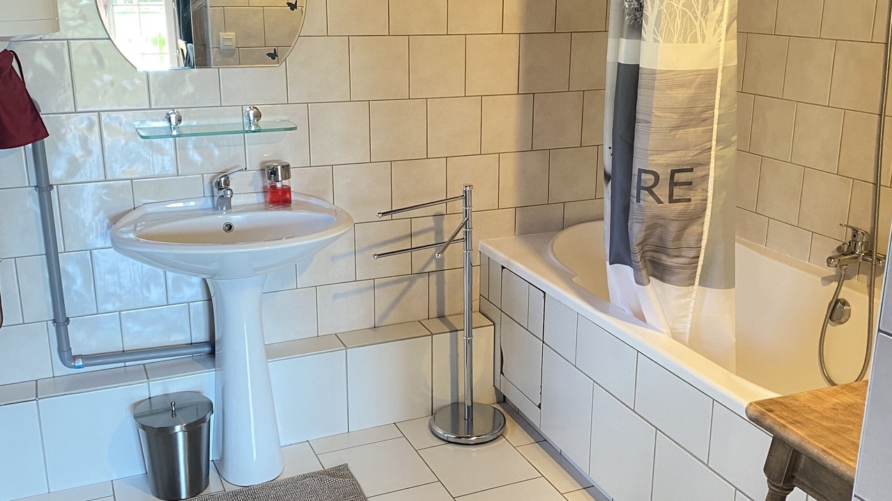 Photo of Bathroom in Saint-Lattier
