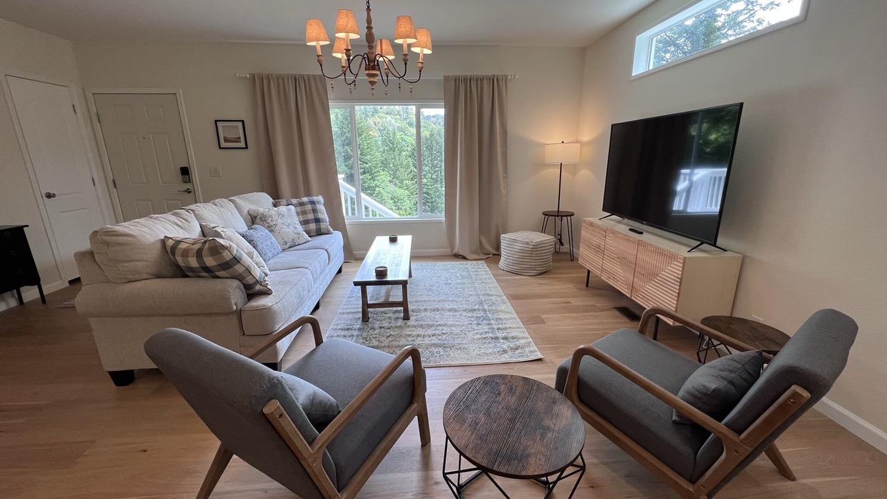 Photo of Livingroom in Brookings