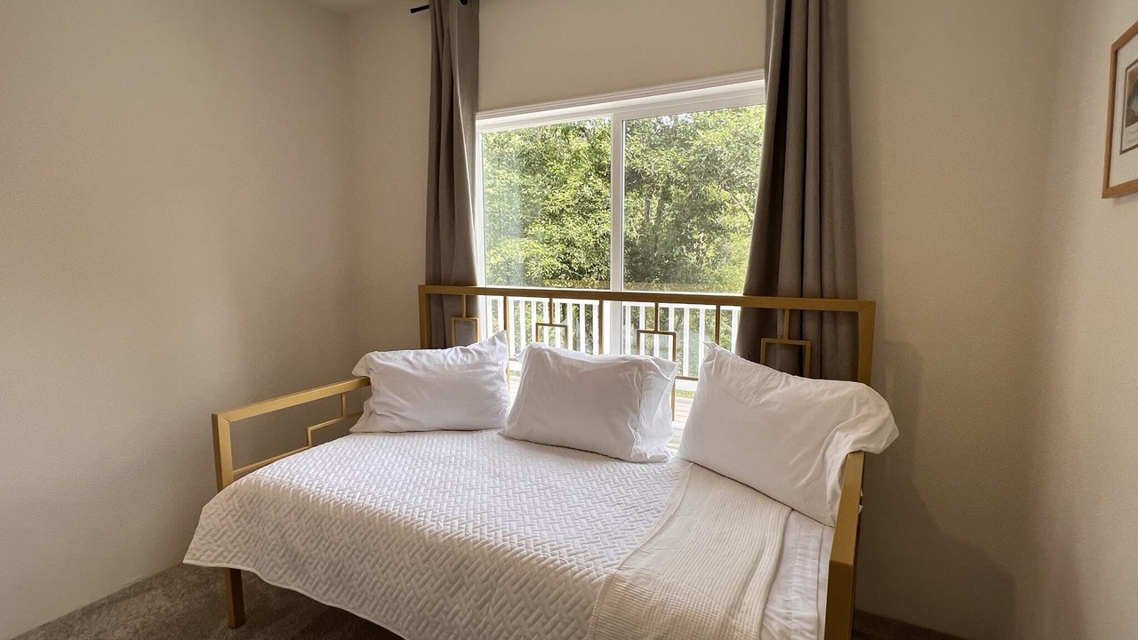 Photo of Bedroom in Brookings