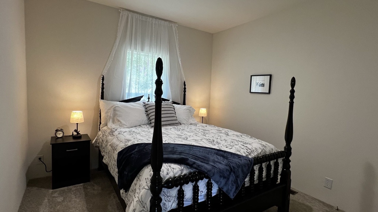 Photo of Bedroom in Brookings