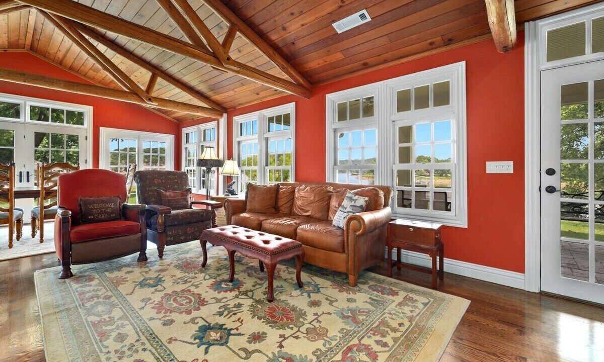 Photo of Bedroom in Springdale