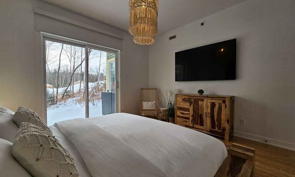 Photo of Bedroom in Tremblant-Les-Eaux