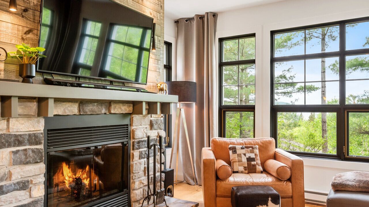 Photo of Livingroom in Tremblant-Les-Eaux