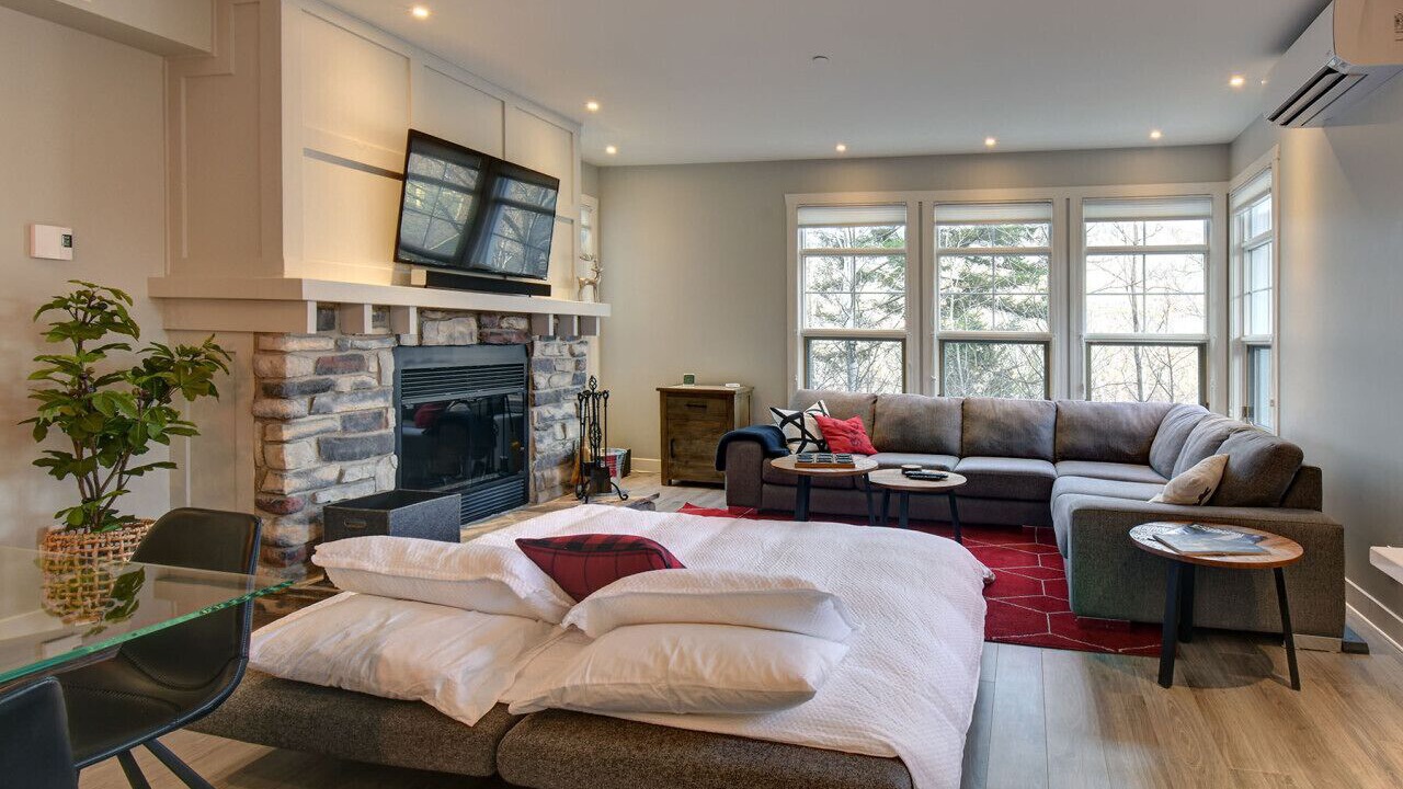 Photo of Livingroom in Tremblant-Les-Eaux