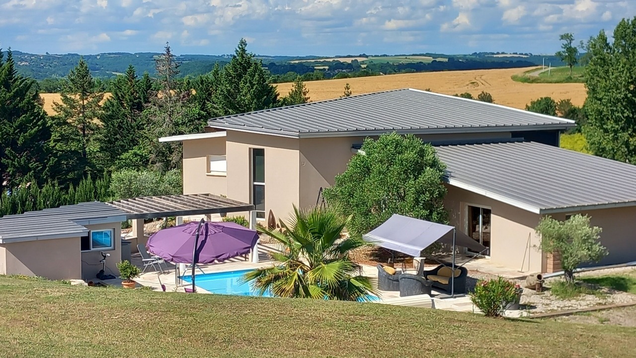 Photo of Outdoor in Perville