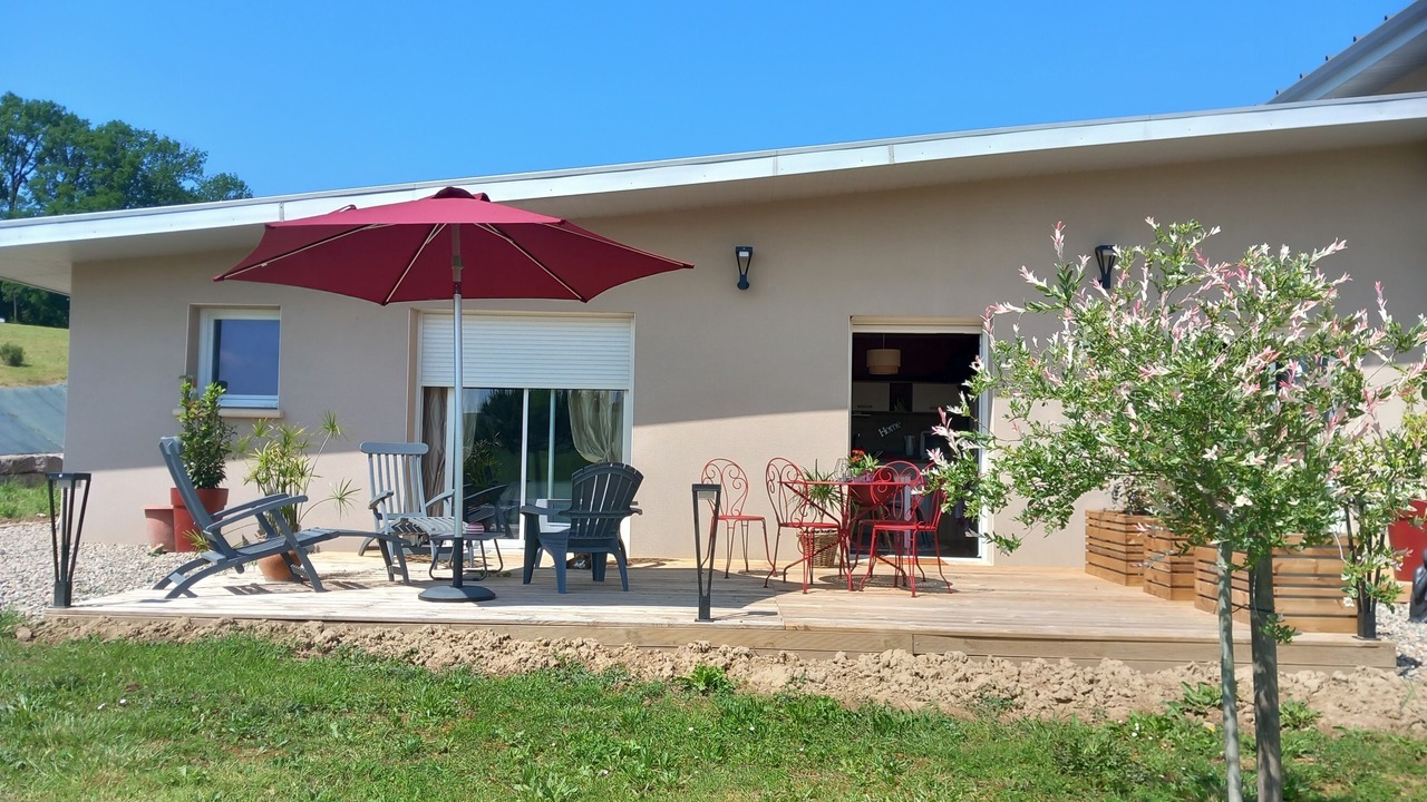 Photo of Outdoor in Perville