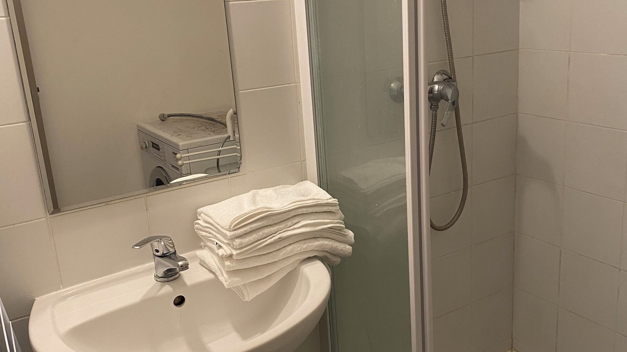 Photo of Bathroom in Lisieux