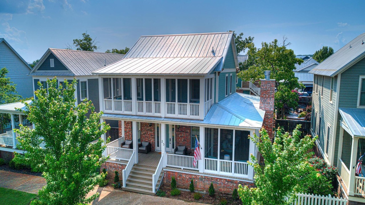 Photo of Outdoor in Carlton Landing