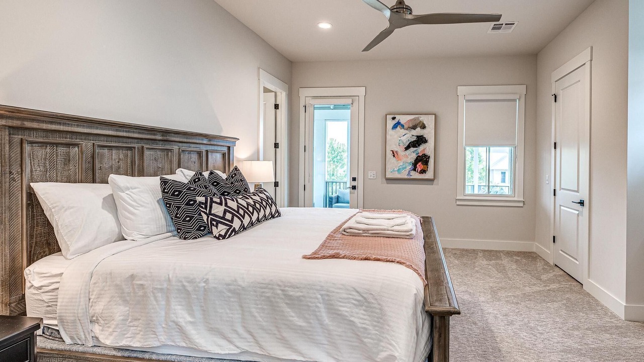 Photo of Bedroom in Carlton Landing