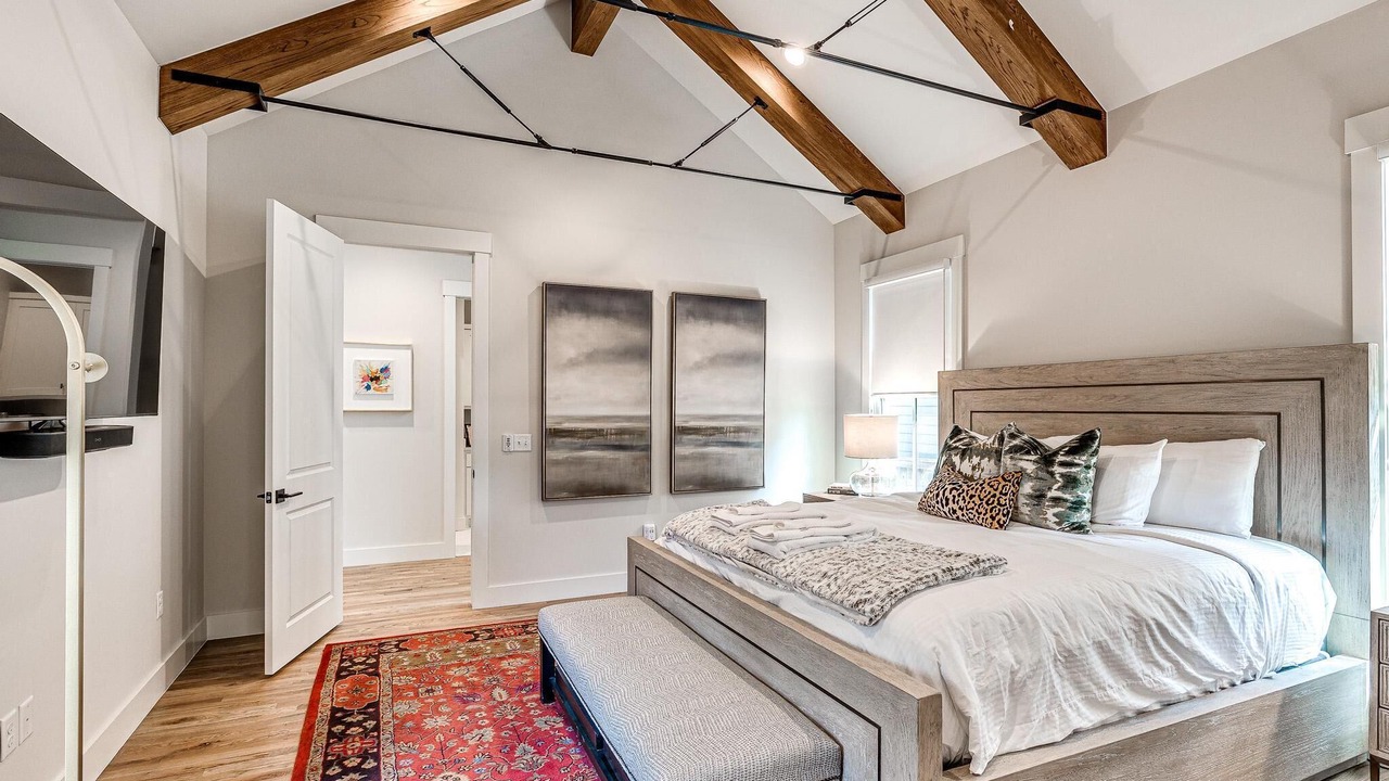 Photo of Bedroom in Carlton Landing