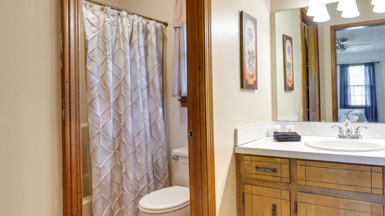 Photo of Bathroom in Cartersville