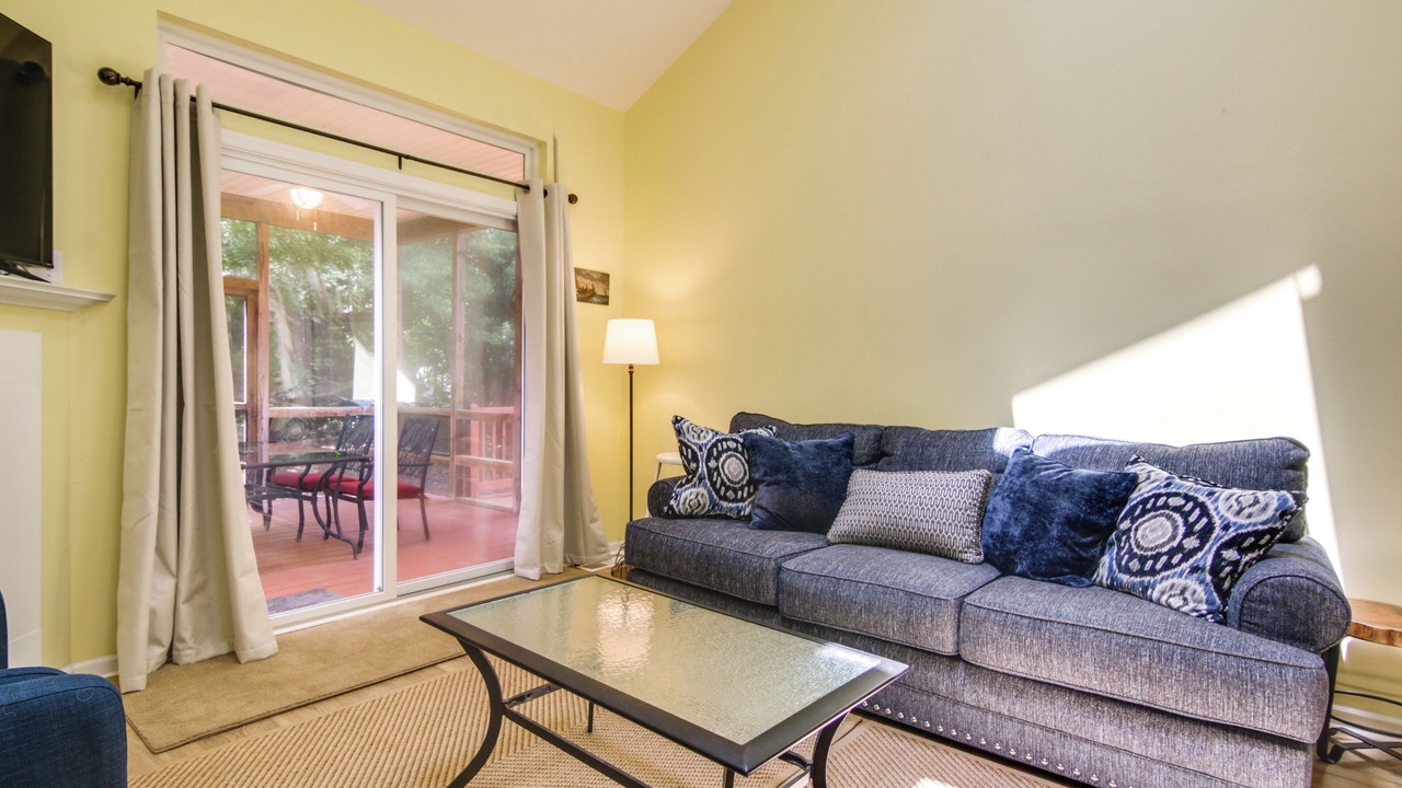 Photo of Livingroom in Ocean Pines