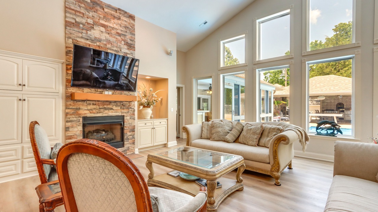 Photo of Livingroom in Camdenton
