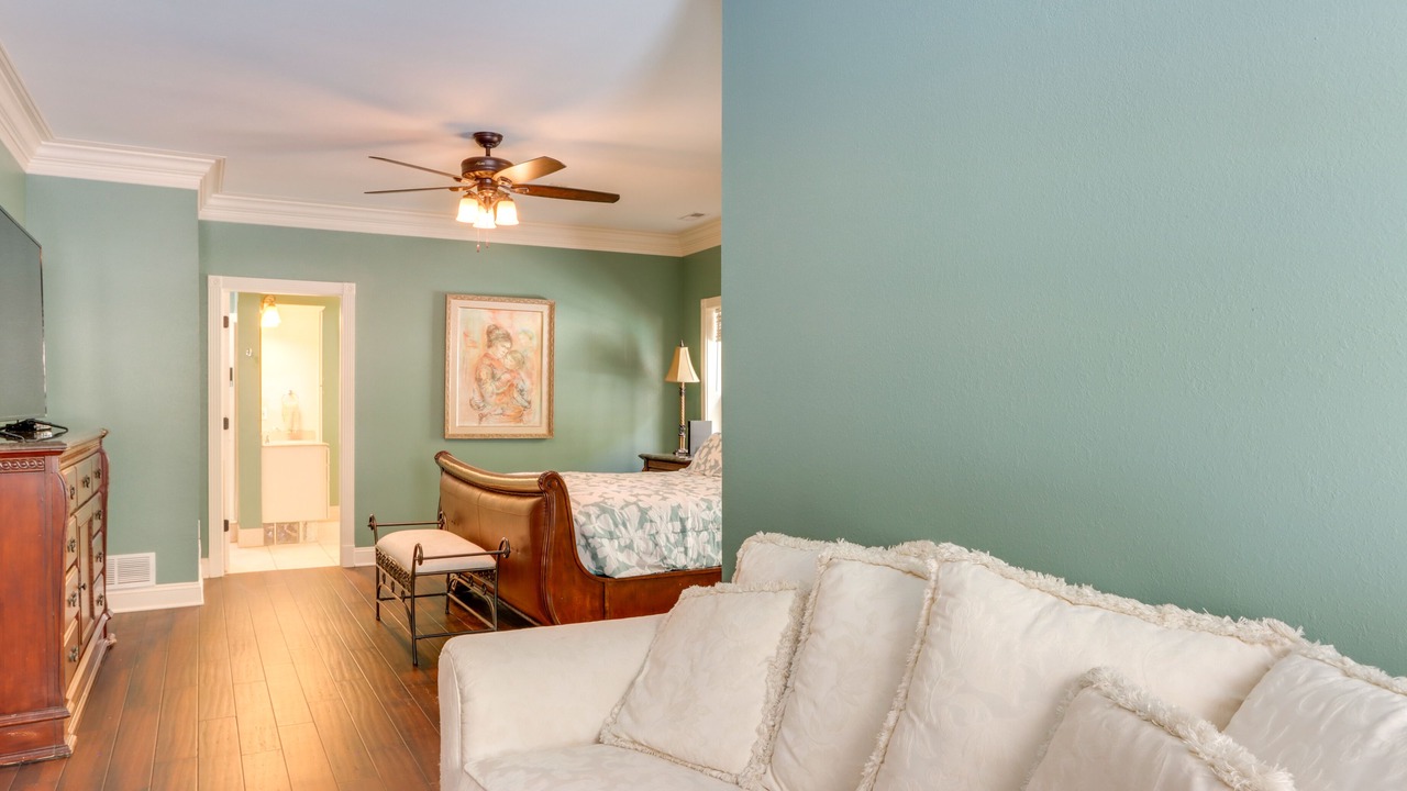 Photo of Bedroom in Camdenton