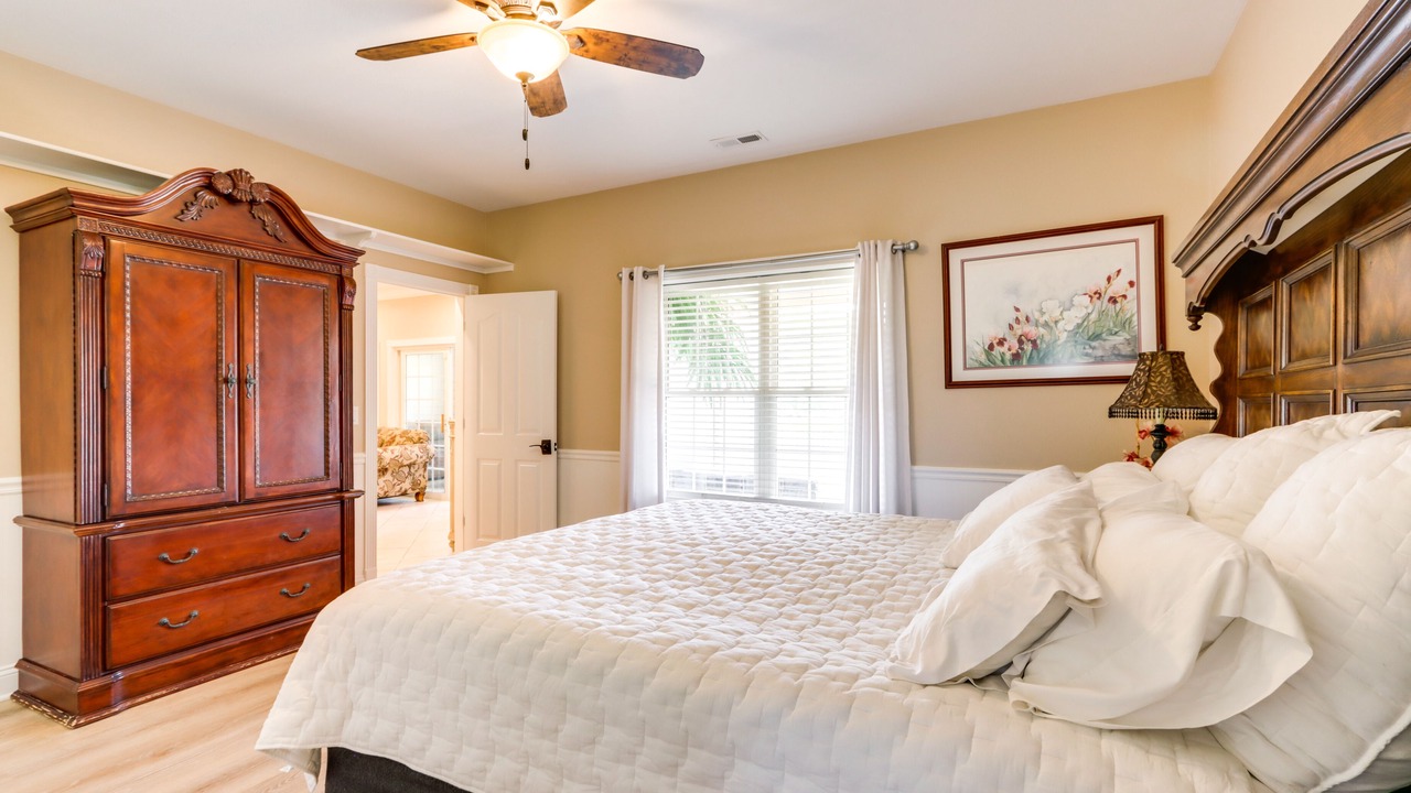 Photo of Bedroom in Camdenton