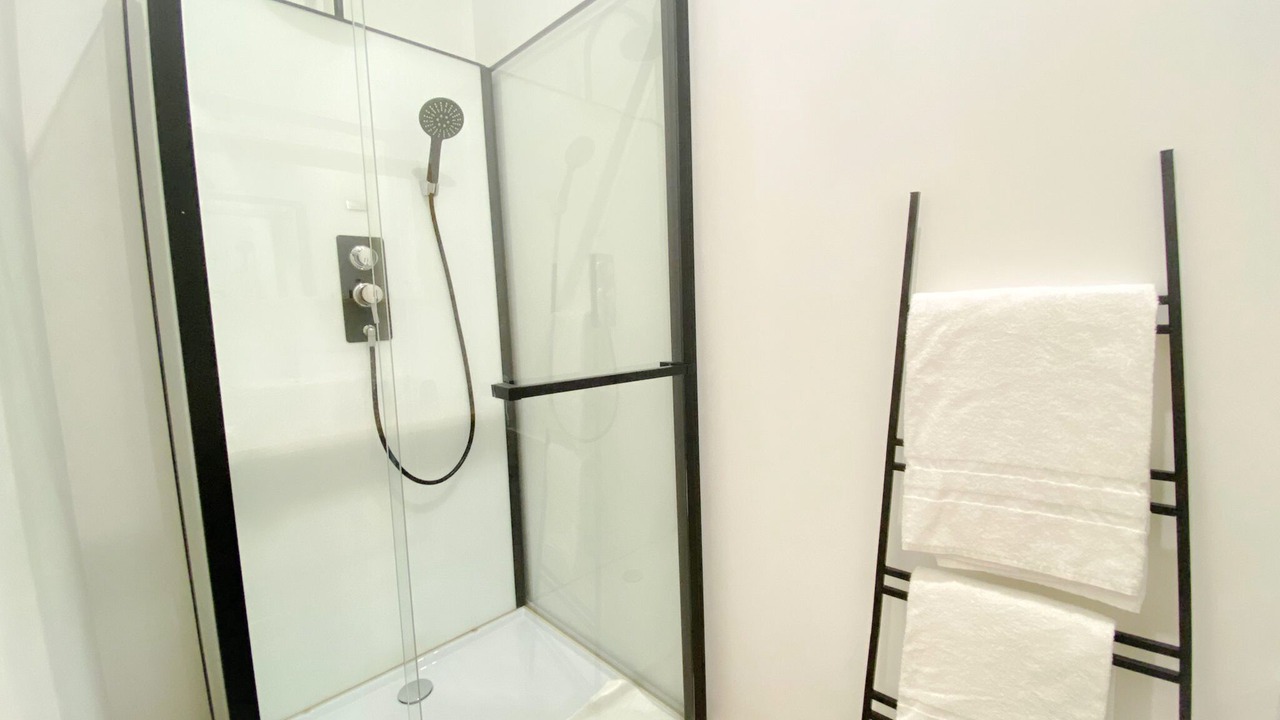 Photo of Bathroom in Gare