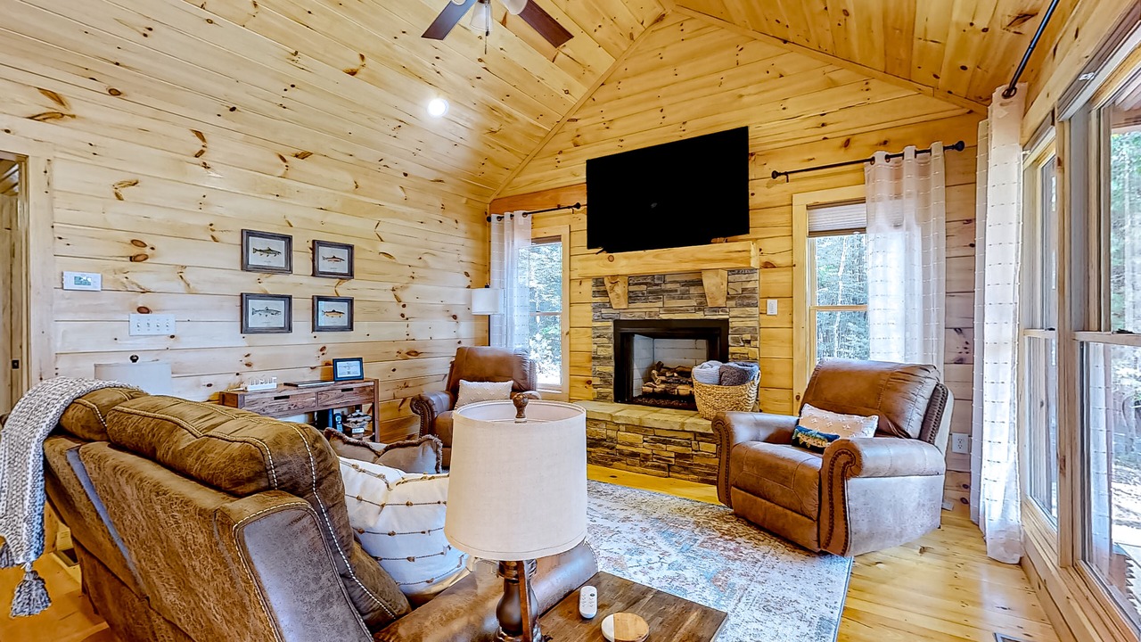 Photo of Livingroom in Hidden Lake