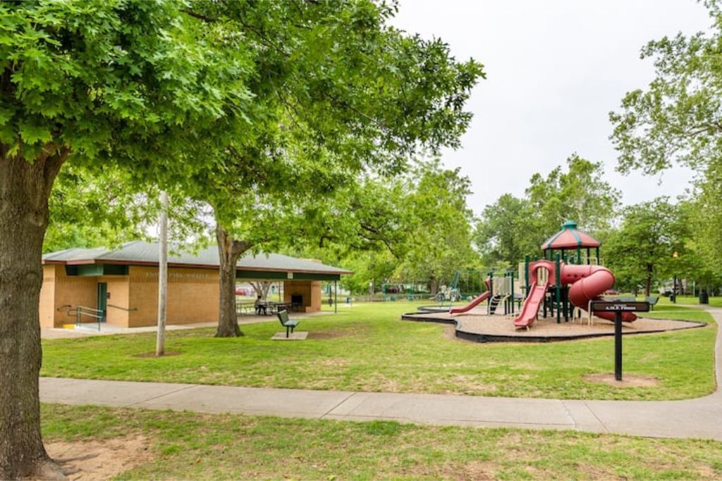 Photo of Others in Norman