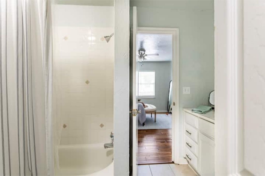 Photo of Bathroom in Norman