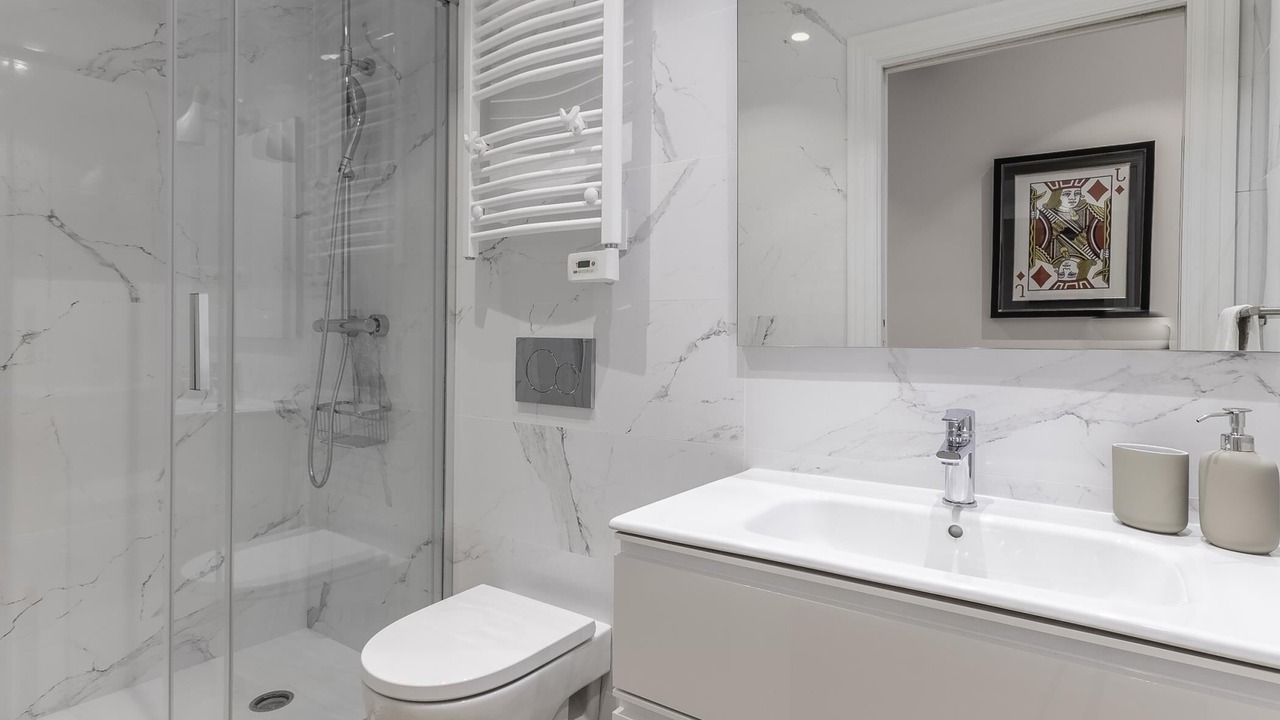 Photo of Bathroom in Bilbao Old Town