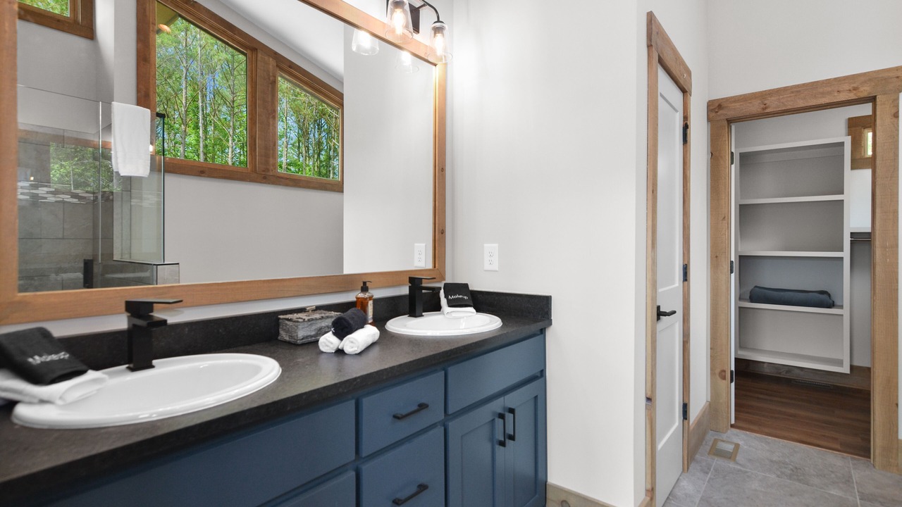 Photo of Bathroom in Ellijay
