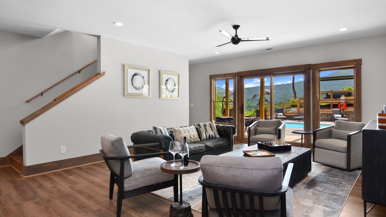 Photo of Livingroom in Ellijay