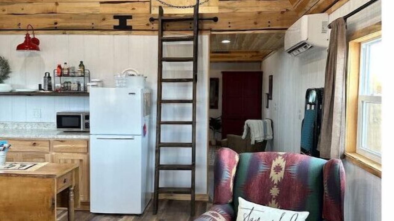 Photo of Livingroom in Fort Laramie