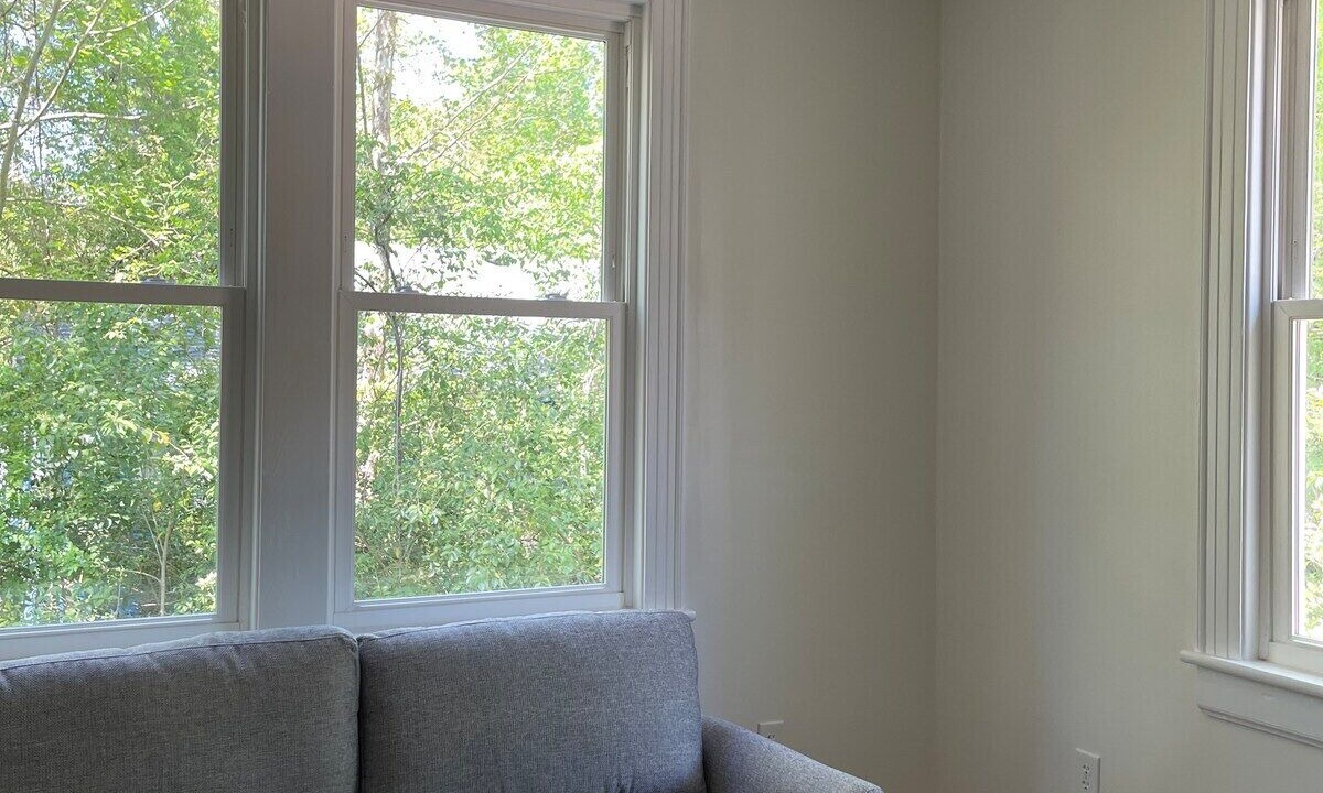 Photo of Livingroom in Forest Hills