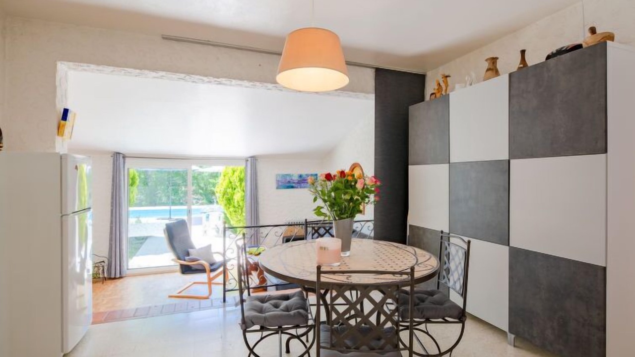 Photo of Bedroom in Saint-Cezaire-sur-Siagne