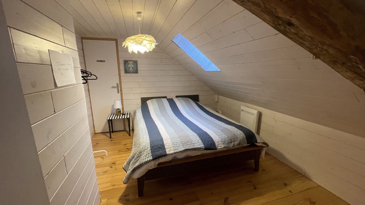 Photo of Bedroom in Saint-Bris-le-Vineux