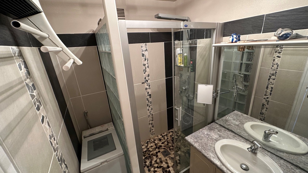 Photo of Bathroom in Le Pouliguen
