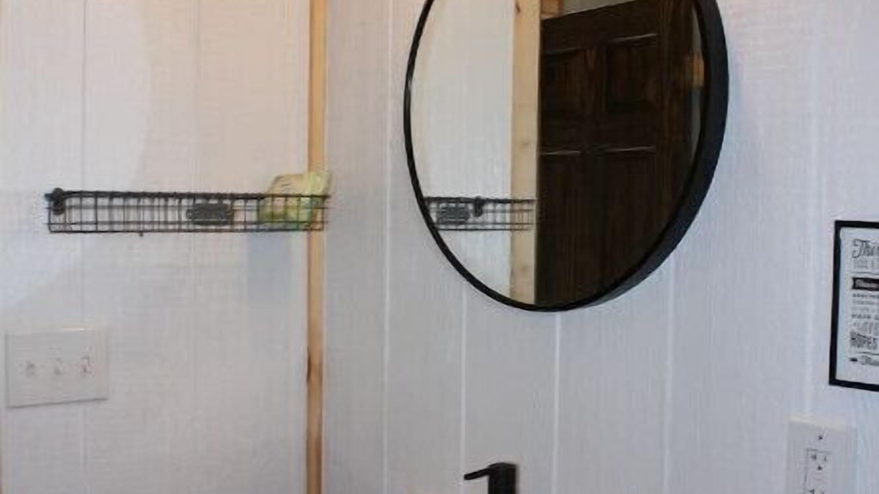 Photo of Bathroom in Fort Laramie