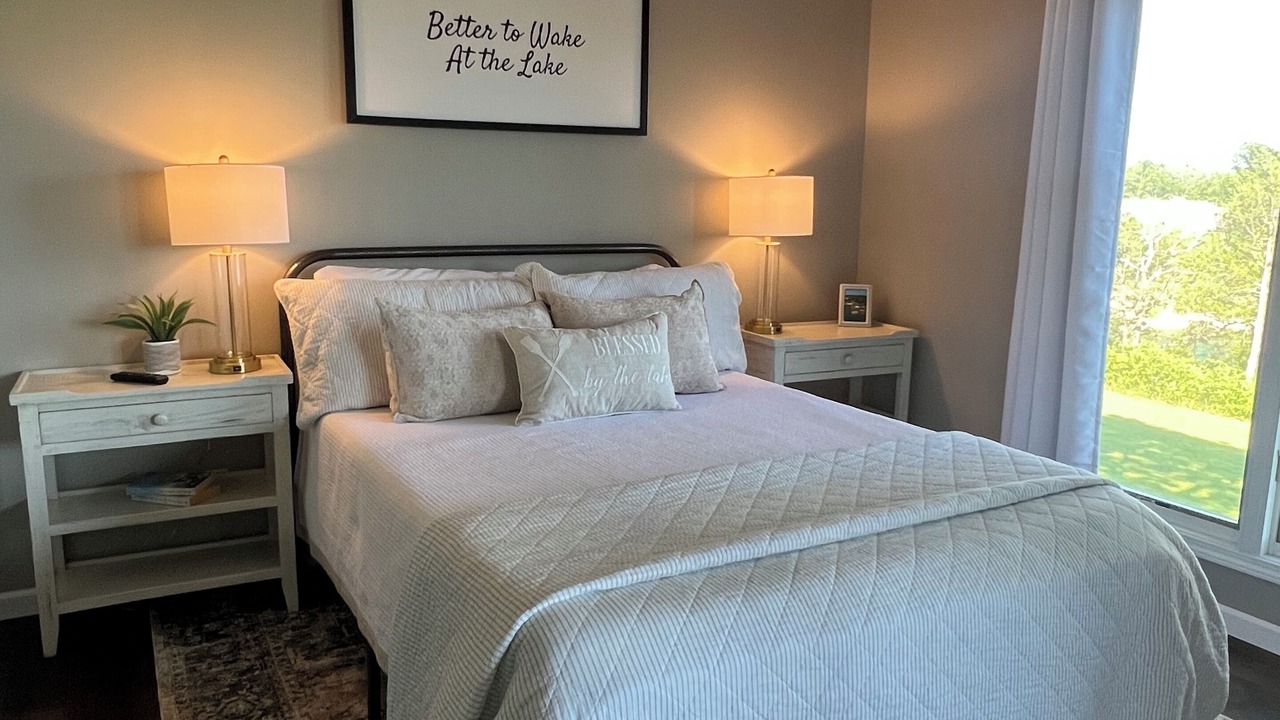 Photo of Bedroom in Kimberling City