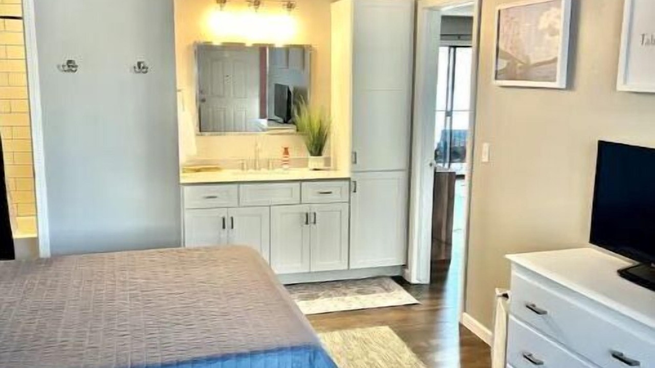 Photo of Bedroom in Kimberling City